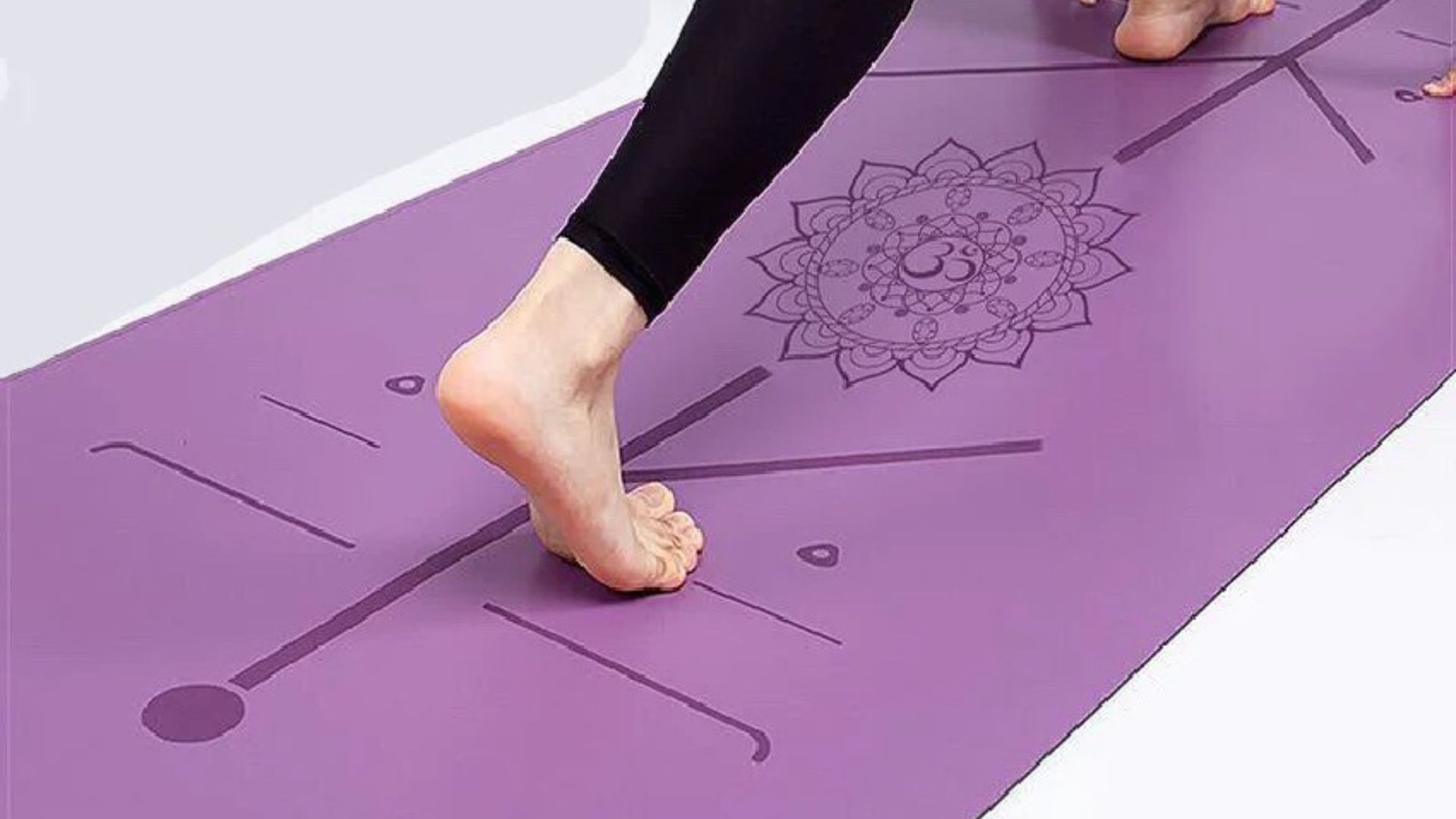 Thảm Yoga Định Tuyến Là Gì? Đối tượng nào nên sử dụng?